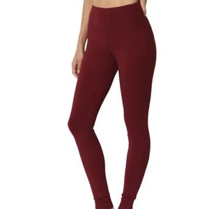 Women's Burgundy Red NWOT Full Length High-Waisted Leggings Size Large/XL 🐈